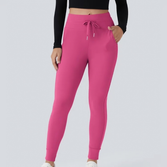 NWOT - Halara Softlyzero Jogger - Picture 4 of 8